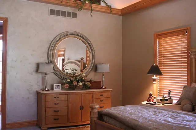 Sisustustrendit 2026 tuovat ruskean sävyt.